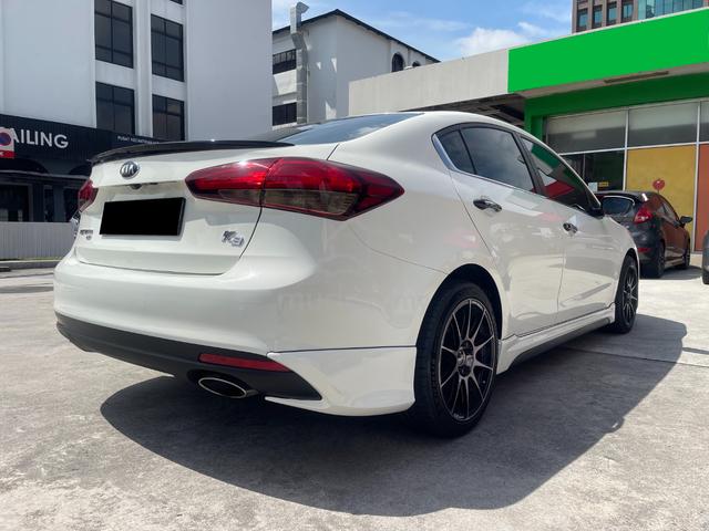 2017 Kia Cerato 2.0 (A) Sunroof Rare Model - 4