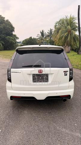 2012 Honda STREAM 1.8 I-VTEC RSZ FACELIFT (A) - 4