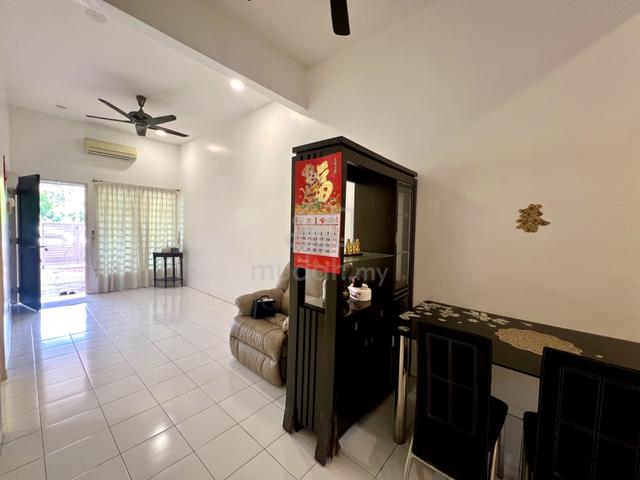 No Facing House Single Storey Terrace Gated & Guarded @ Hijauan Valdor 1