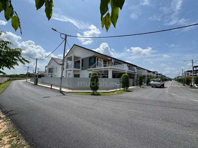 CORNER GUARDED Double Storey Molek Residence Ayer Molek nr Ayer Keroh 1