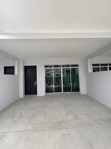 Dato onn Double Storey For rent 1