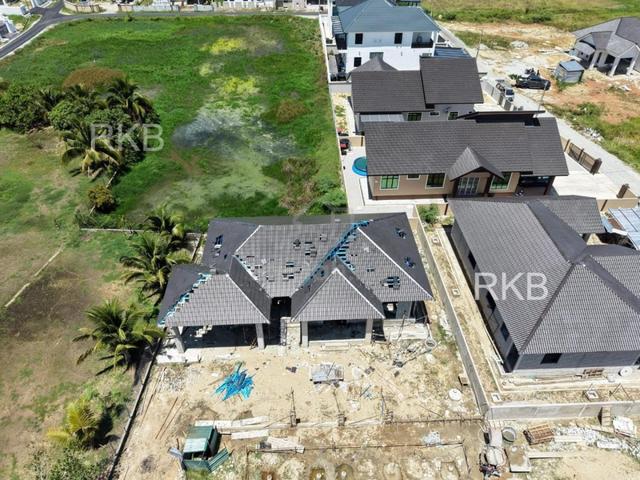 CORNER LOT Single Storey Bungalow Wakaf Bharu, Kelantan 1