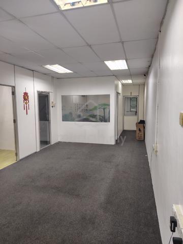 Ong Yi How First Floor Office for Rent - Facing Main Road 1