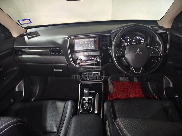 2020 Mitsubishi Outlander 2.0 F/Service 1Own L/New - 3