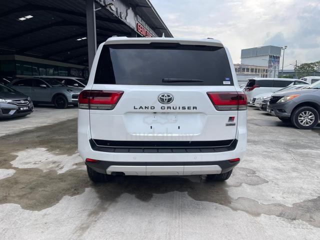 2024 Toyota LANDCRUISER 300 3.5 GR SPORT (A) - 5