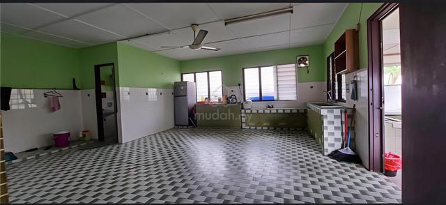 Seksyen 4, shah Alam 2storey Terrace house for sale 1