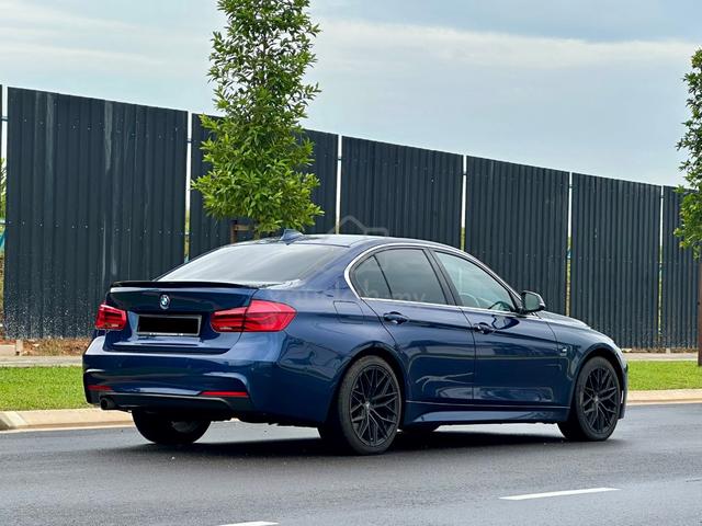 BMW 318i 1.5 LUXURY FACELIFT🔥M-SPORT CARKING✅ - 3