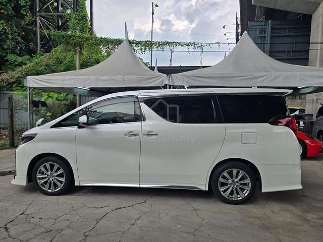 2022 Toyota ALPHARD 2.5 S TYPE GOLD 5B/21k TRD kit - 2