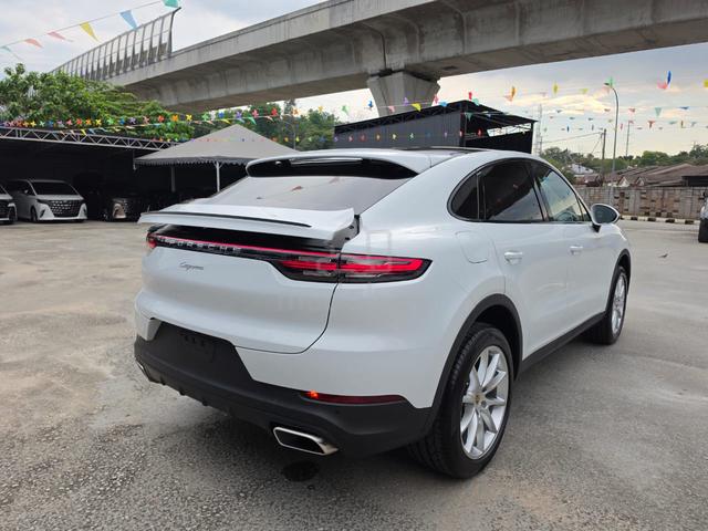 2022 Porsche CAYENNE COUPE 3.0 JAPAN HIGH SPEC - 2