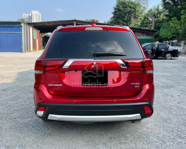 L/KEDAI 2020 Mitsubishi OUTLANDER 2.0 AWD HIGHSPEC - 4