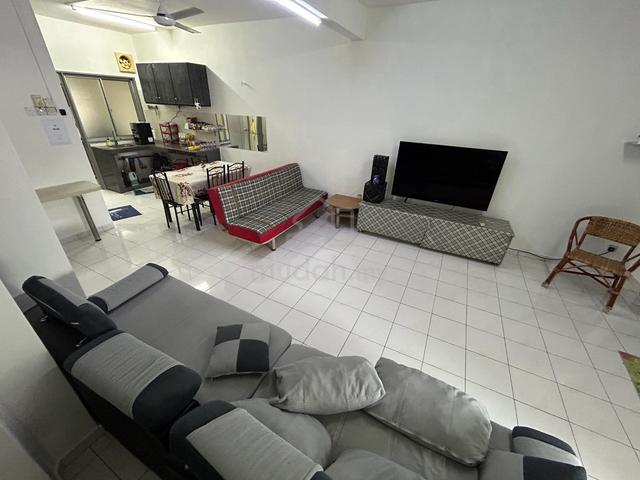 2 stry Terrace house Fully Furnished 4r3b,5ac,Near Equine Mrt station 1