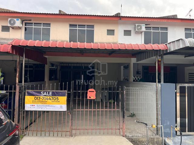 (Non Bumi)Double Storey Low Medium Cost Taman Berjaya Labis Johor 1
