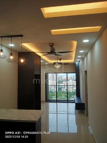 Middle Room to rent at Residensi Alamanda 1