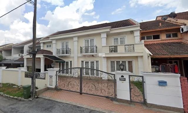 TTDI‼️KL‼️2 Adjoining Terrace House Below Market Value‼️ 1