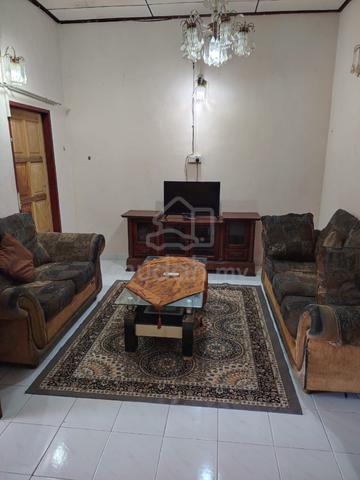 Rumah Teres untuk disewa kpd Students 1