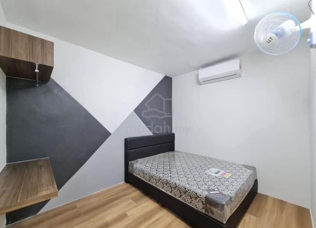 Taman century room for rent 1