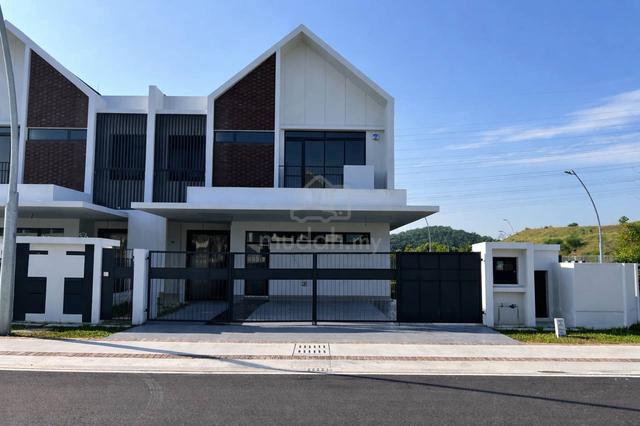 CORNER LOT Semi D Double Storey The Eight Elmina Green Shah Alam 1