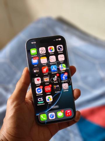iphone 16 pro 128GB white titanium - photo 3 of 6