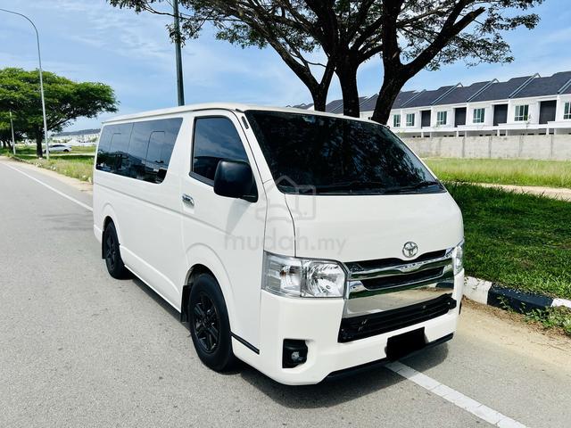2022 Toyota HIACE 0 2.5L (M) - 1