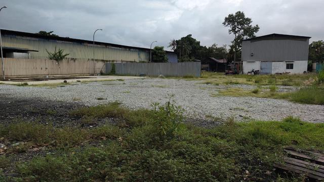 Butterworth(LORONG KUBUR)near bagan luar land for rent
 4