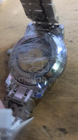 Binou automatic watch selling below market - photo 3 of 4