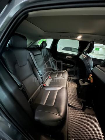 2018 Volvo XC60 2.0 T8 INSCRIPTION FACELIFT (A) - 5