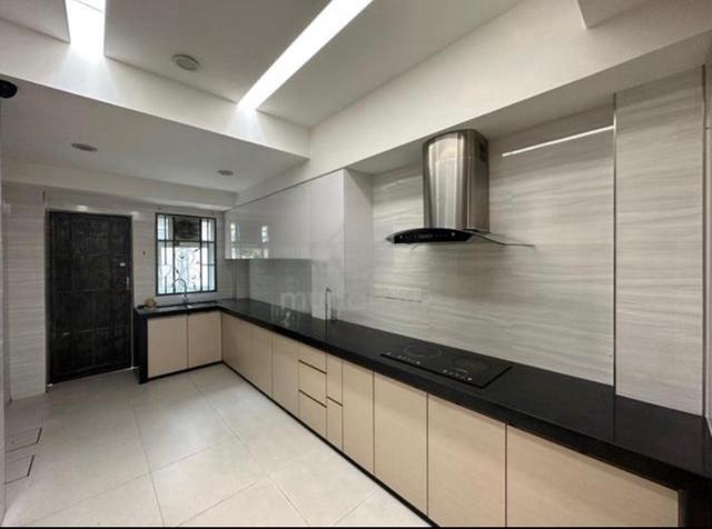 2 storey terrace lorong delima Greenlane Funrished Fully renovated 1