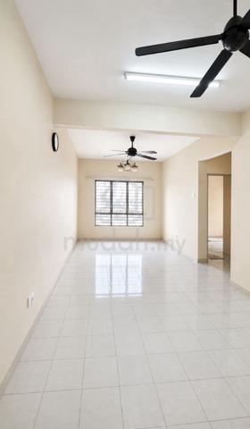 Villa Tropika (Bangi) 1