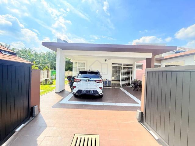 Rumah Cantik Semi D Taman Sri Dagang Banting 1