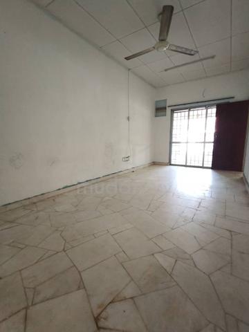 Bukit Raja Zapin single Storey 20*65sqft Basic unit for sale 1