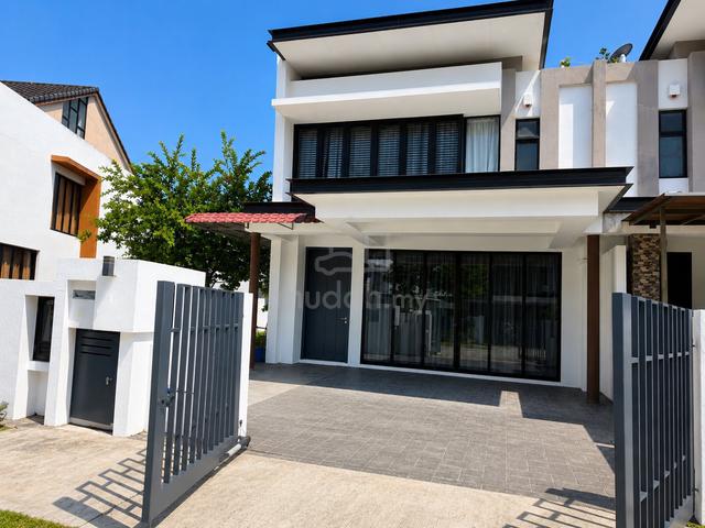 Corner Lot 2 Storey Link House in Garinia, Elmina Garden For Rent. 1
