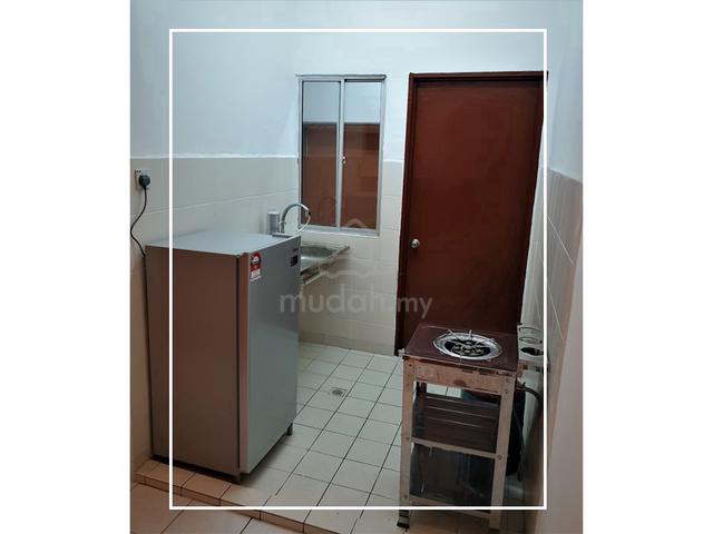 SINGLE ROOM (LADIES) at ANGKASA APARTMENT PH 2, MENGGATAL 8TH FLOOR 3