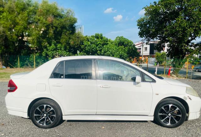 2011 Nissan LATIO 1.6 ST (A) - 4