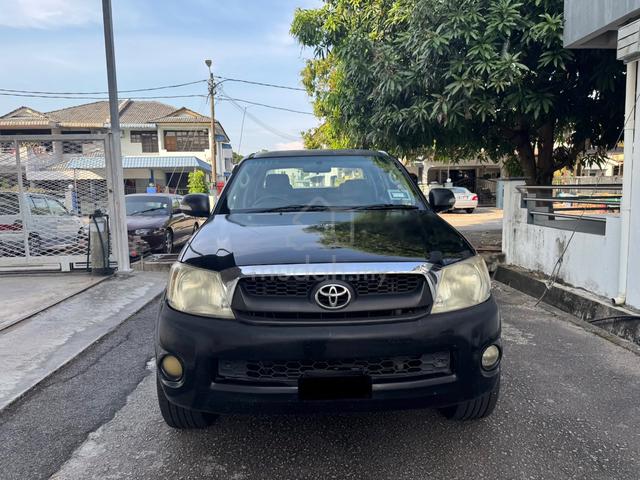 2011 Toyota HILUX 2.5 G (A) - 1