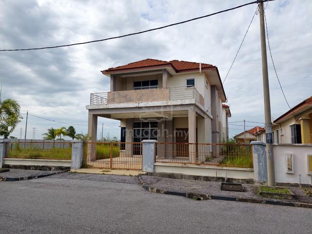 Taman Chempedak Indah Double Storey Bungalow House 1