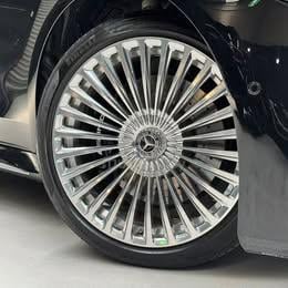 2023 Mercedes Benz S-CLASS S580e (Under warranty) - 4