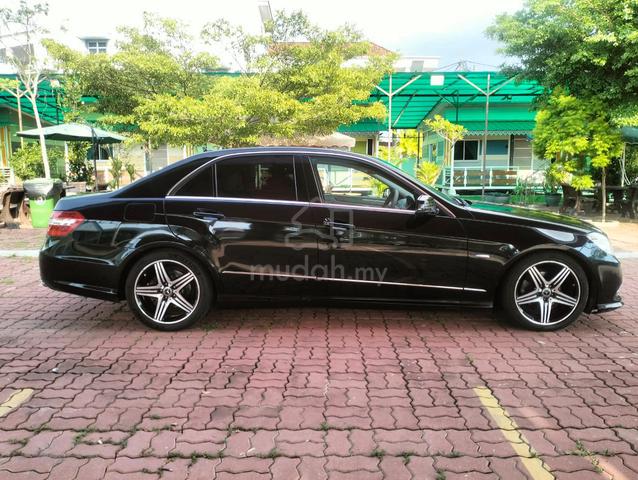 2010 Mercedes Benz E200 CGI BlueEFCY - 5