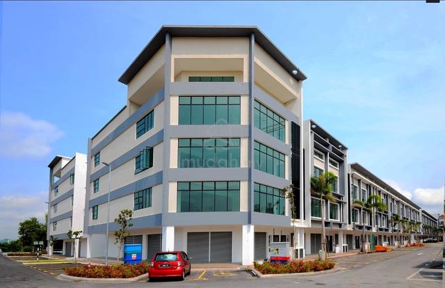 CORNER LOT 3 Storey Shop Office Seksyen 7 Bangi 1