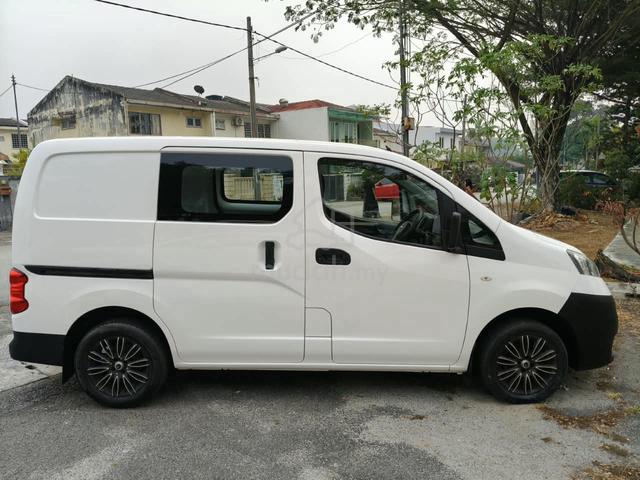 2022 Nissan NV200 1.6 (M) Semi Panel Van - 4