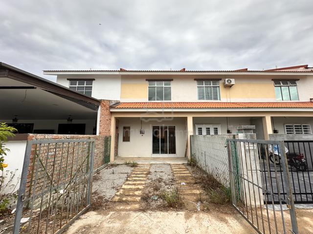Double Storey House for Rent @ Scientex 2, Durian Tunggal, Melaka 1