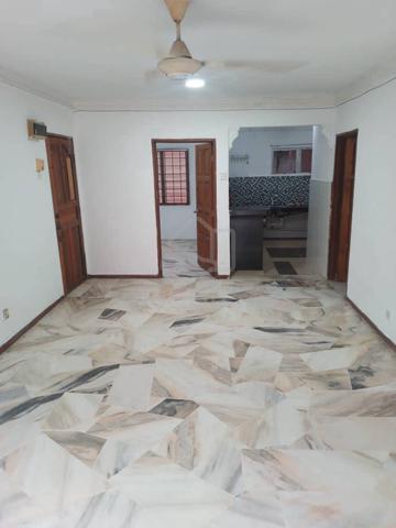 Flat PKNS Seksyen 7 Shah Alam 1