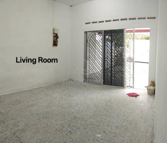 SINGLE STOREY TAMAN DESA KENANGA SEMEYIH【22x75 Full Loan Below Market】 1