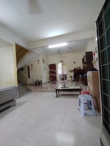 KAJANG, Jalan Reko, MRT/KTM station, FREEHOLD 2storey hse for SALE 1
