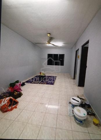 Apartment Idaman 1