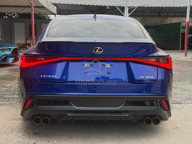 2021 Lexus IS300 2.0 F-SPORT (SUNROOF, BLACK INT) - 4