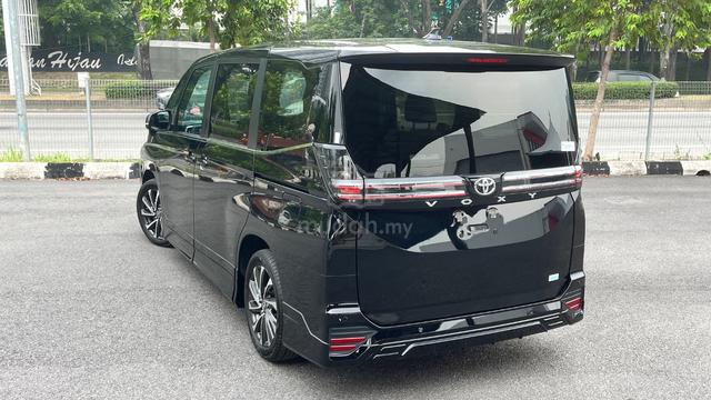 Toyota VOXY SZ GR BODYKIT FULLOAN LOW MILLEAGE - 2