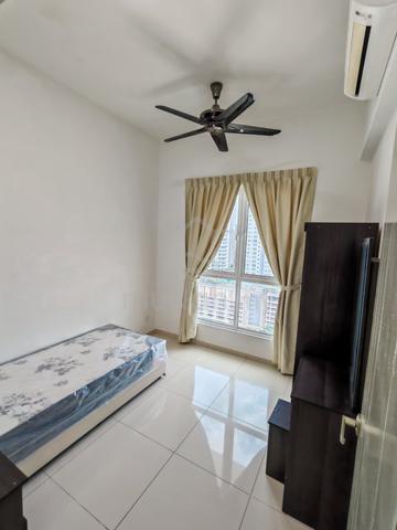 Bayan lepas Aircond room for Rent 1