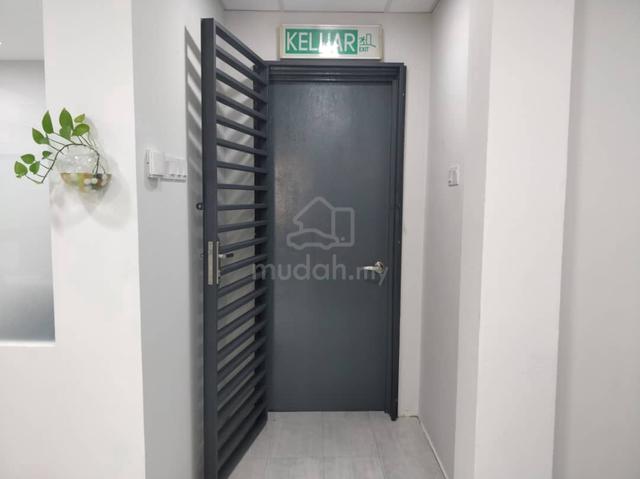 Fully renovated office space for sale 1
