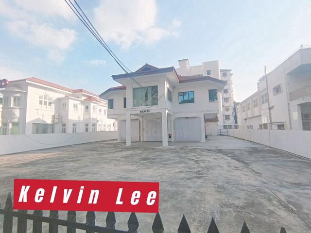Doube Storey Bungalow Commercial Shop Lot at Jalan Kelawei for Rent 1