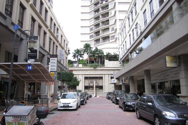 Plaza Damas Shopping Centre 3 Storey Shop. Freehold 1